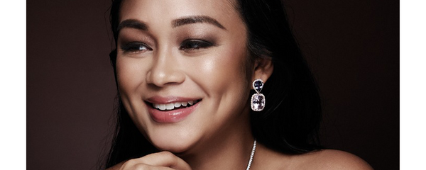 Unreserved: Athiya Hamid Takes On The World With Sparkle