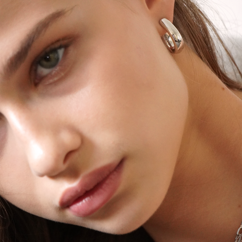 0.9" Lizzy Hoops, Rhodium